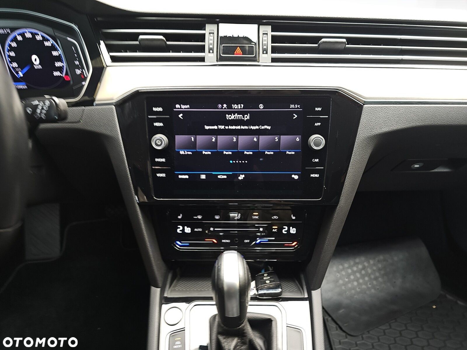 Volkswagen Passat 2.0 TDI Elegance DSG - 17