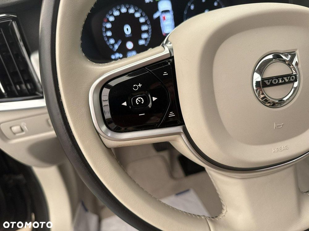 Volvo V90 - 24