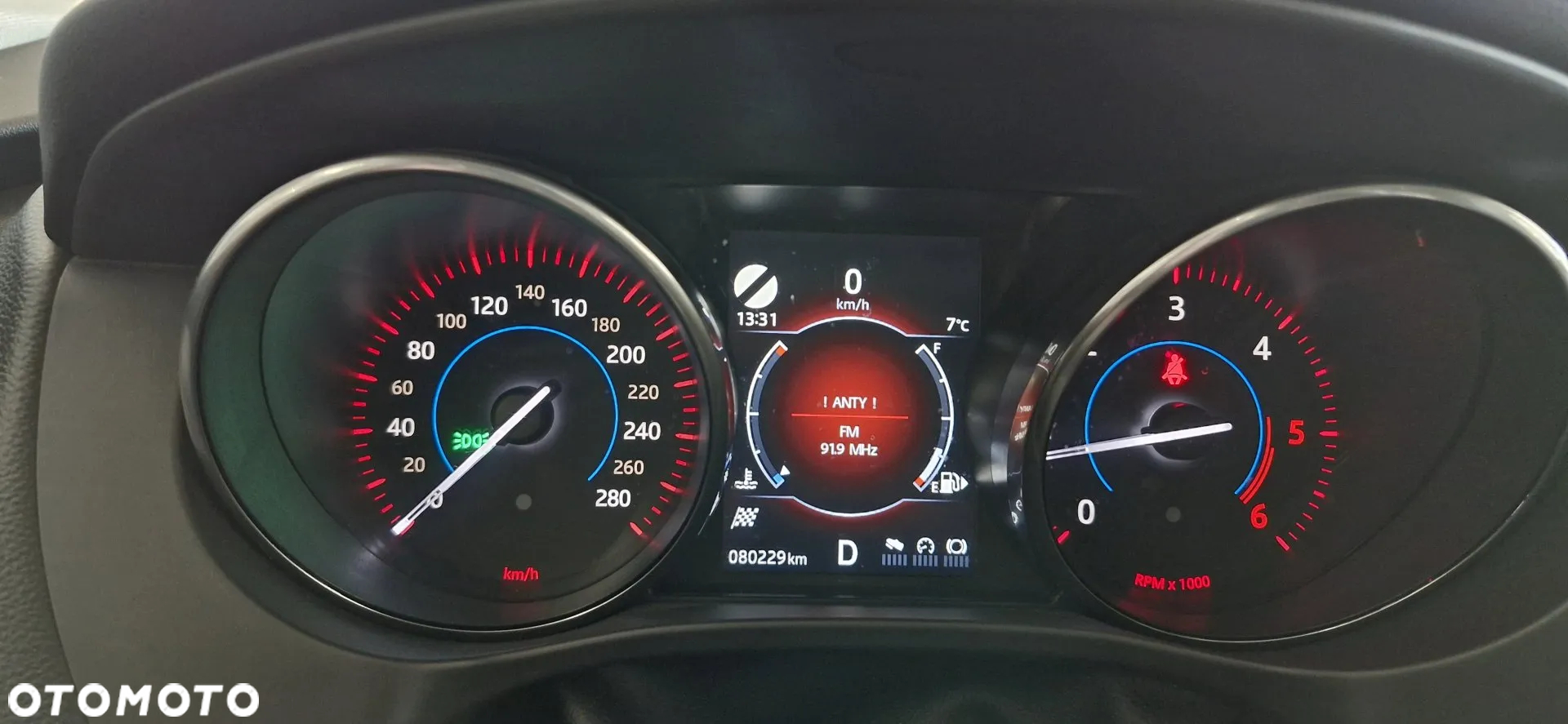 Jaguar F-Pace 2.0 i4D AWD R-Sport - 28