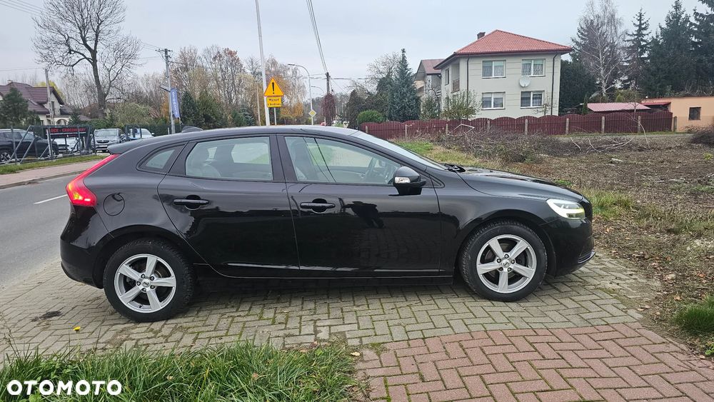 Volvo V40 D2 Momentum - 3