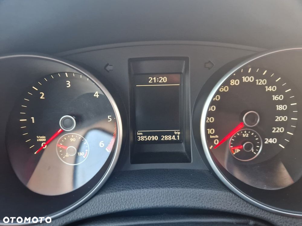 Volkswagen Golf 2.0 TDI Comfortline - 8