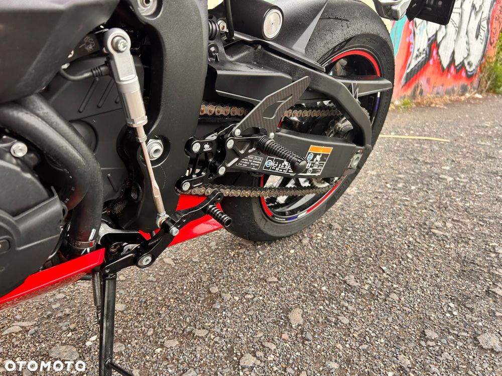 Honda CBR - 13