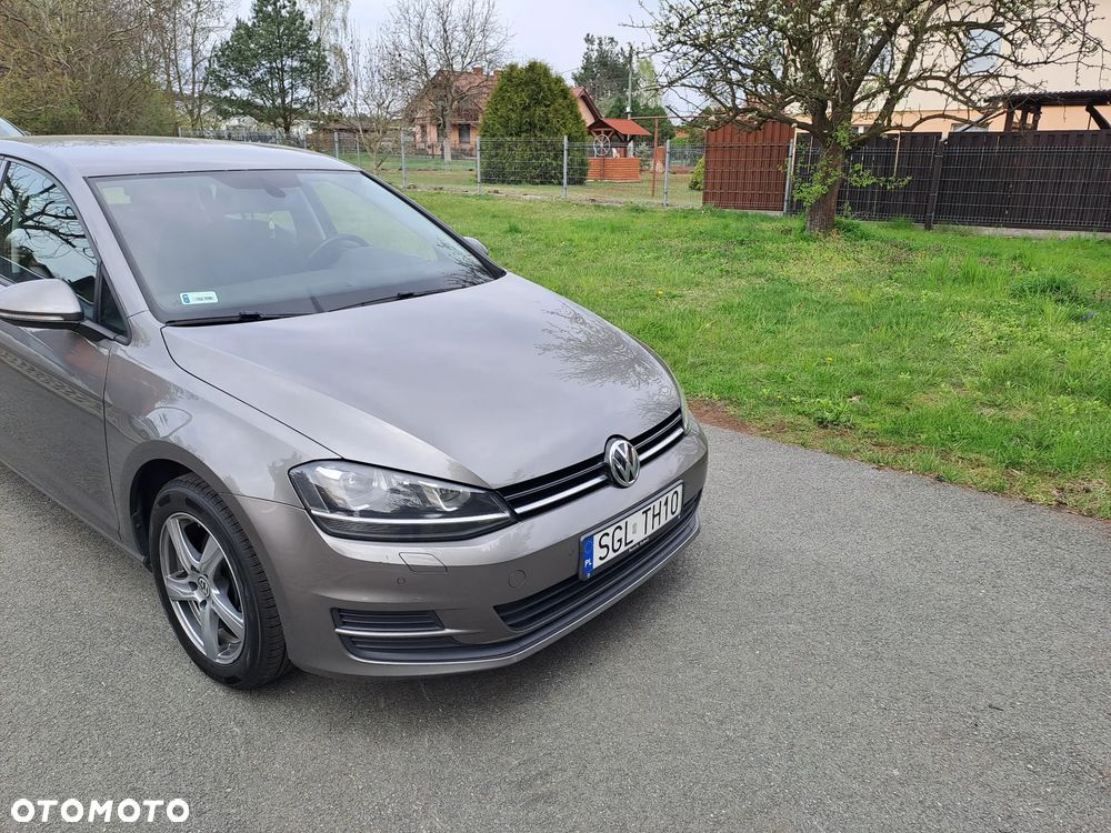 Volkswagen Golf - 2