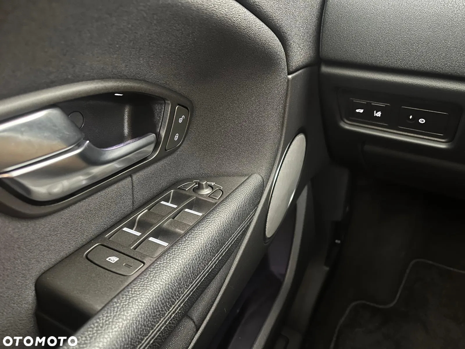 Land Rover Range Rover Evoque 2.0TD4 SE Dynamic - 18
