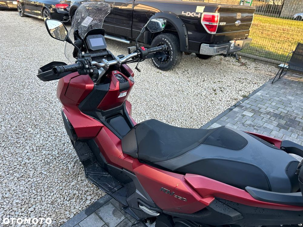 Honda ADV350 - 16