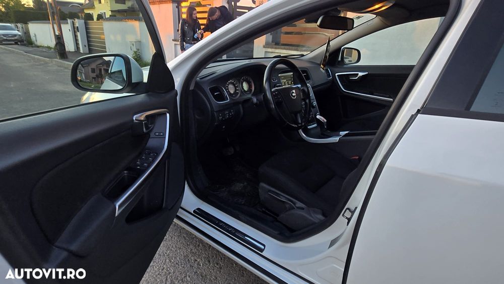Volvo S60 D3 Start-Stop Momentum - 9
