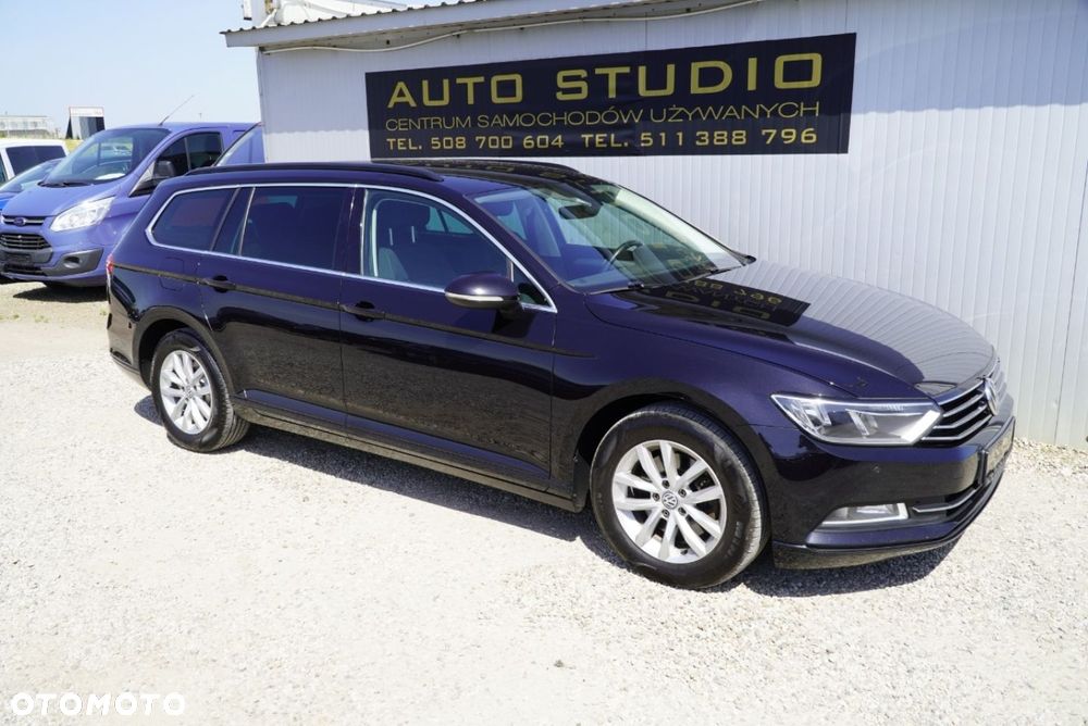 Volkswagen Passat - 37
