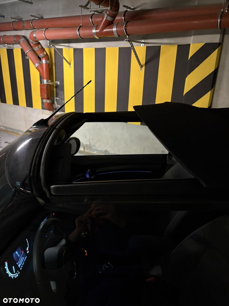 MINI Cooper Essential Trim - 31