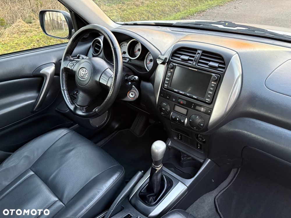 Toyota RAV4 4x4 Executive - 15