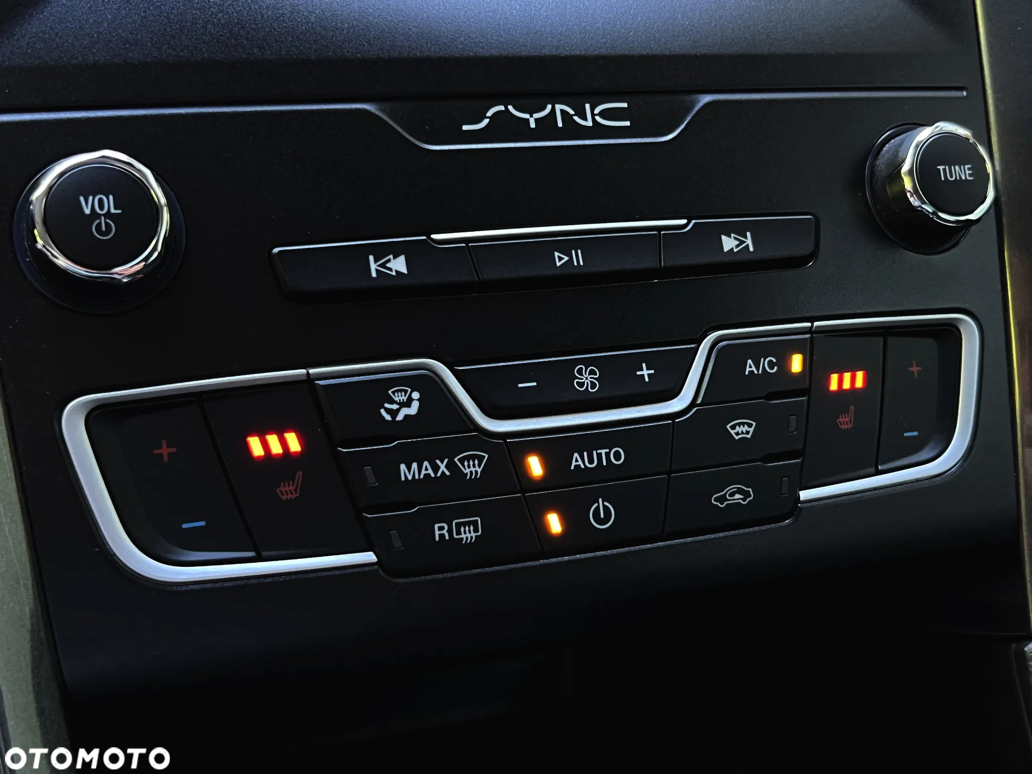Ford Mondeo - 30