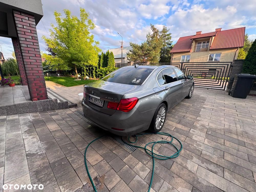 BMW Seria 7 730d L - 12