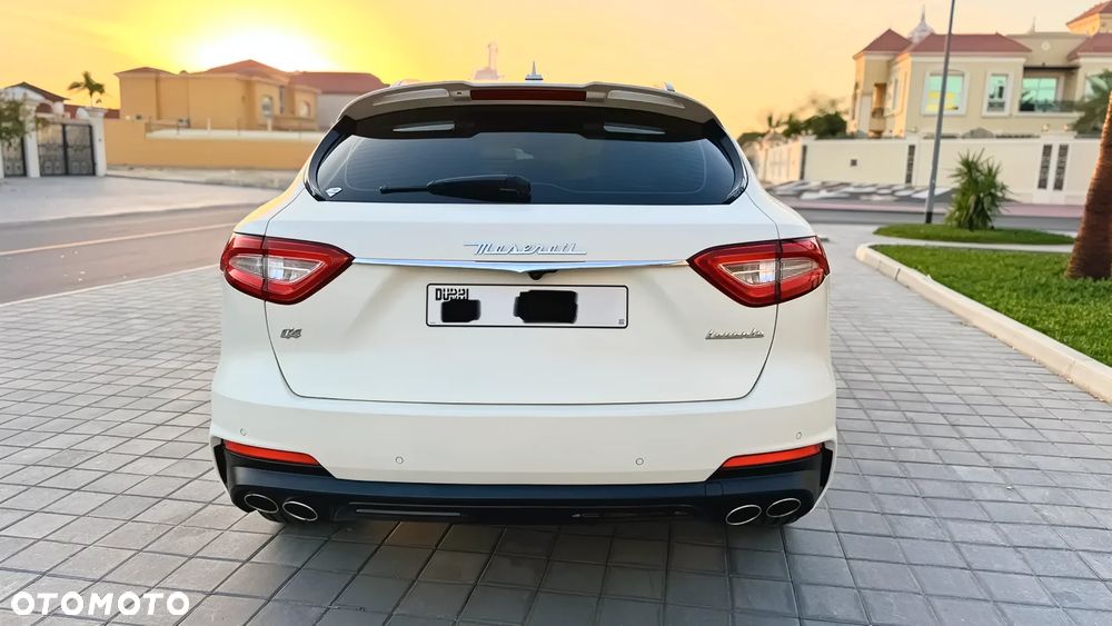 Maserati Levante Q4 GranSport - 4