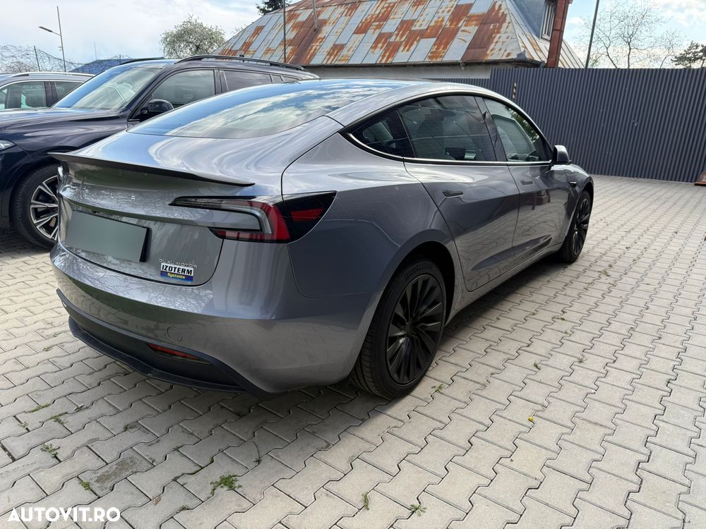 Tesla Model 3 - 2