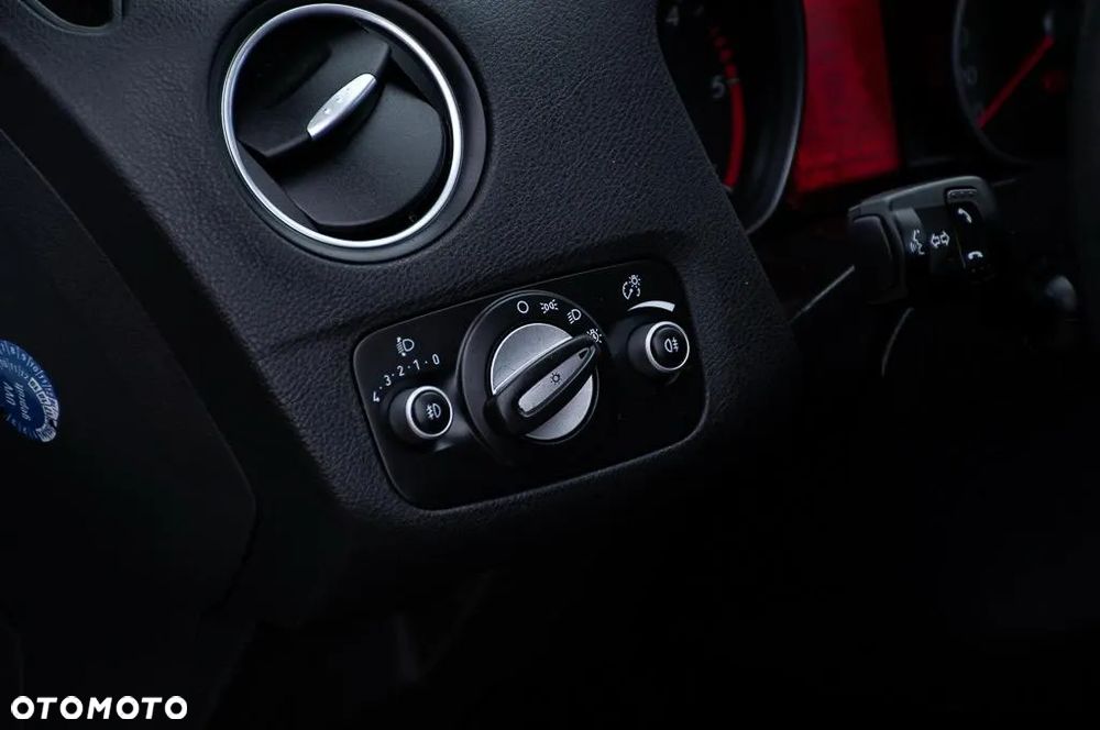 Ford Mondeo 2.0 TDCI Business Edition - 29