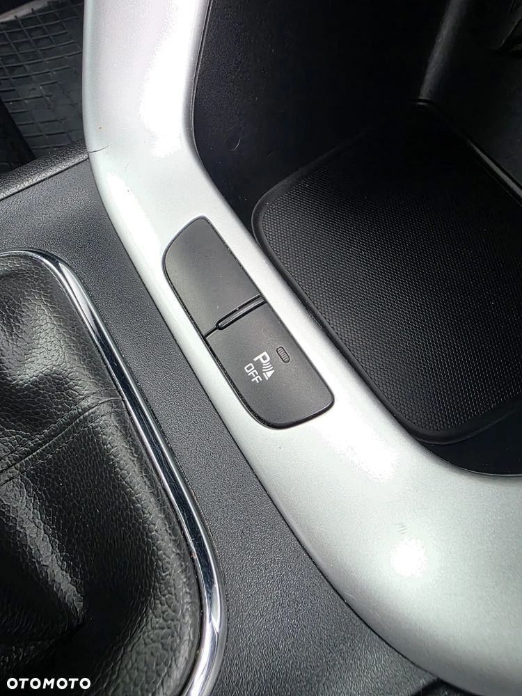 Kia Ceed - 29