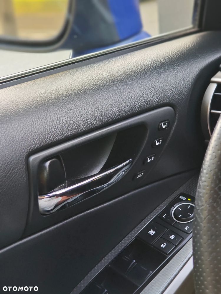 Lexus IS 300h F Sport - 10