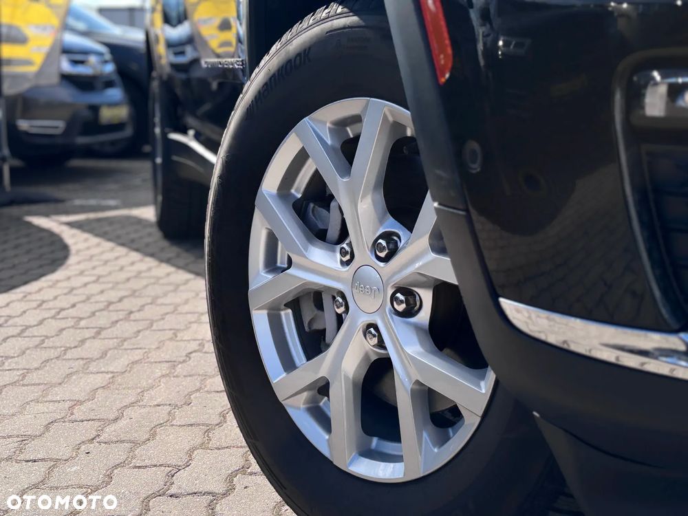 Jeep Grand Cherokee - 10