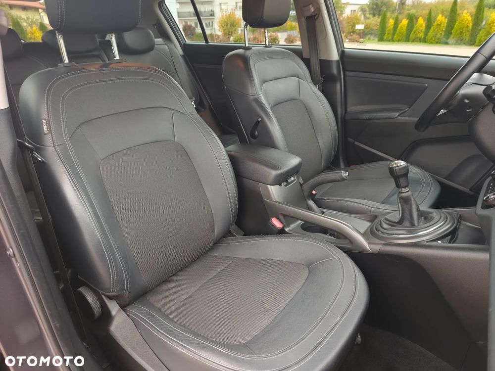 Kia Sportage 2.0 XL 2WD - 25