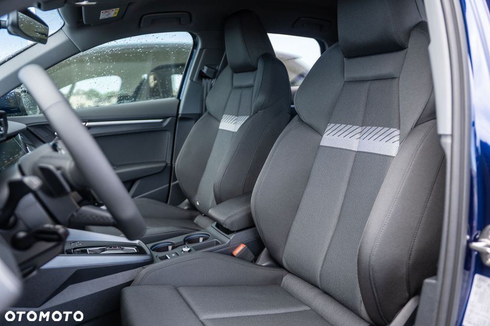 Audi A3 Sportback - 11