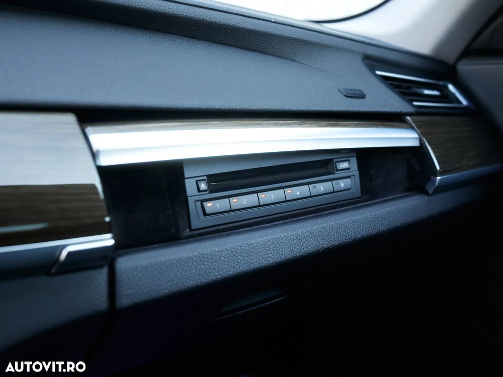 BMW Seria 7 730Ld BluePerformance Edition Exclusive - 34