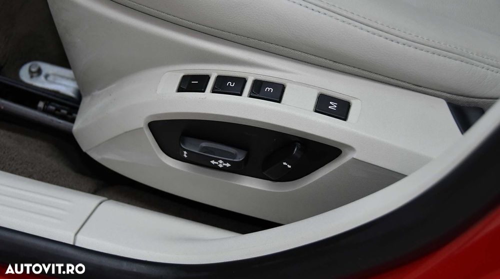 Volvo V40 D4 Momentum - 10