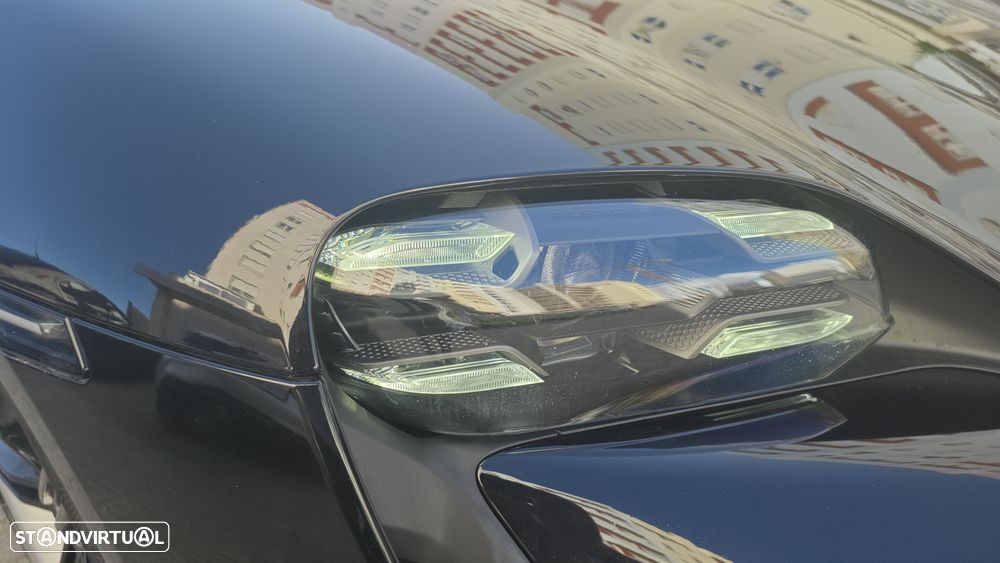 Porsche Taycan 4S - 31