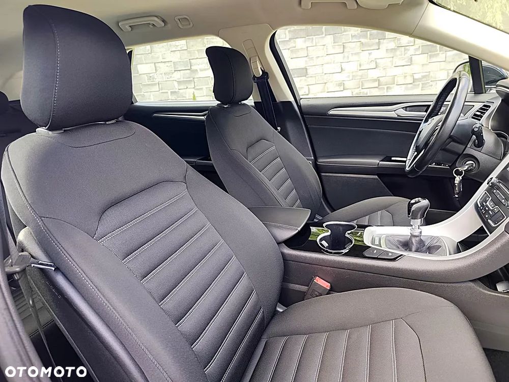 Ford Mondeo - 23