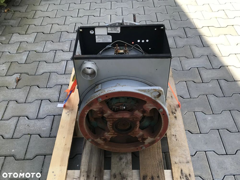 PRĄDNICA GENERATOR MAGNAPLUS 283PSL1706 31kVA 1800RPM - 8