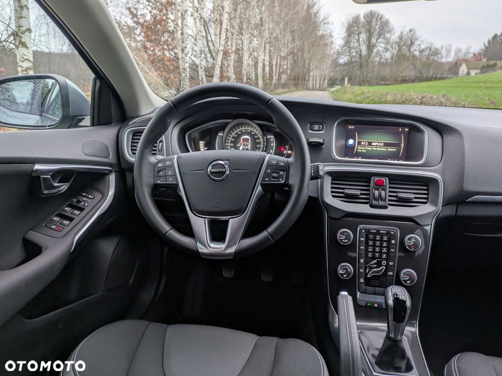 Volvo V40 T2 - 17