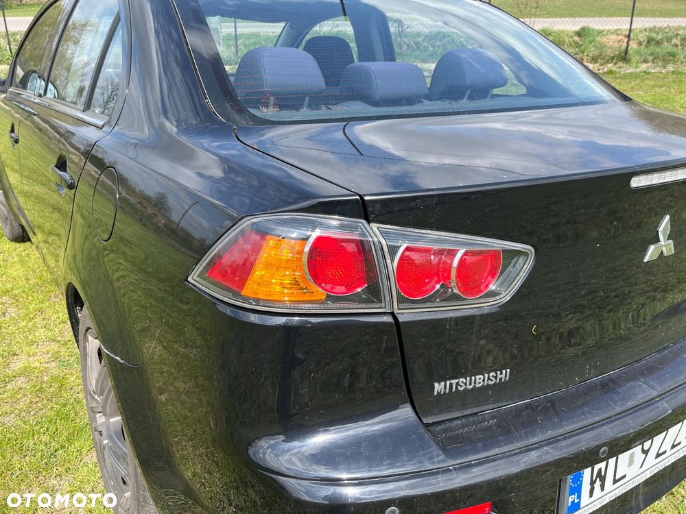Mitsubishi Lancer 1.6 Inform - 3