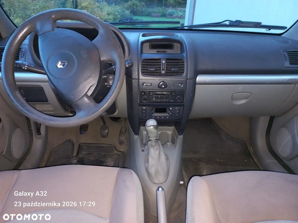 Renault Clio - 7