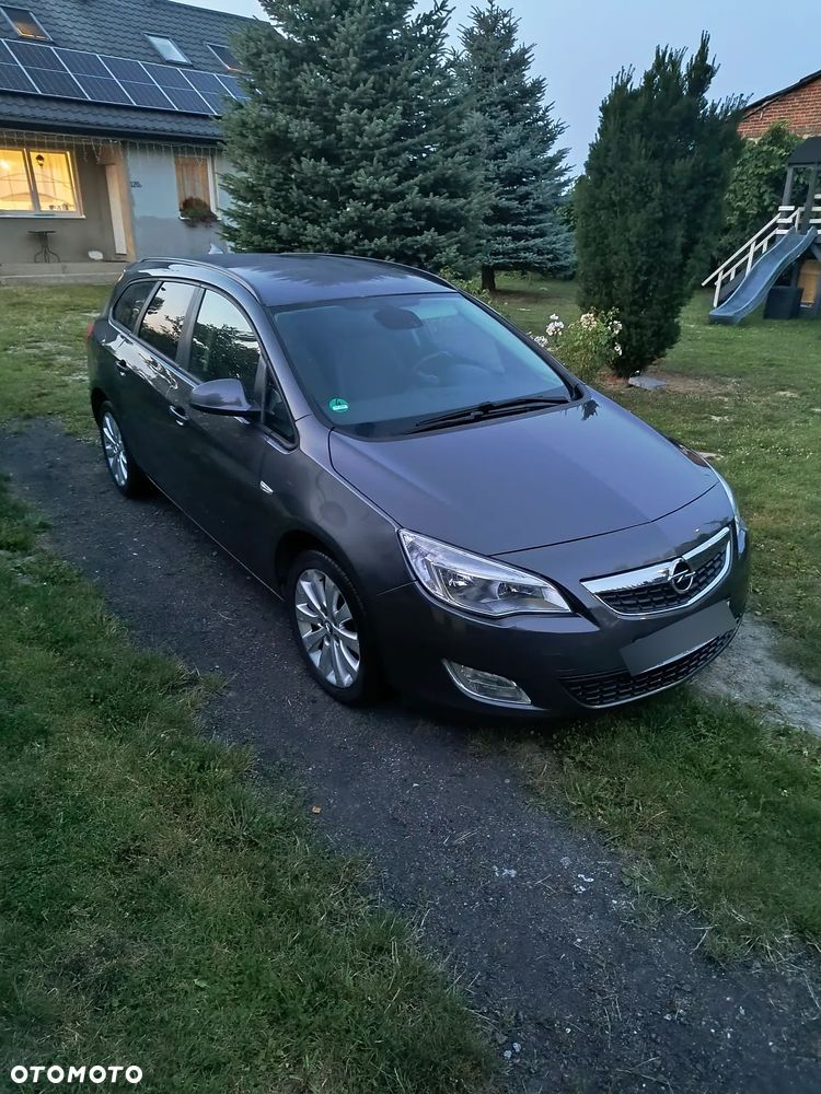 Opel Astra 1.7 CDTI Cosmo - 1