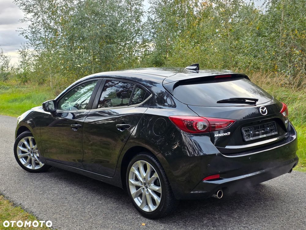 Mazda 2 - 5
