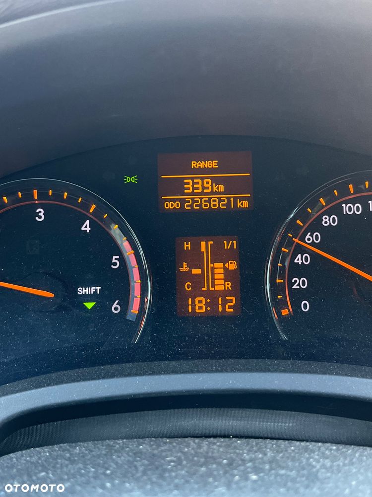 Toyota Avensis 2.0 D-4D Sol - 6
