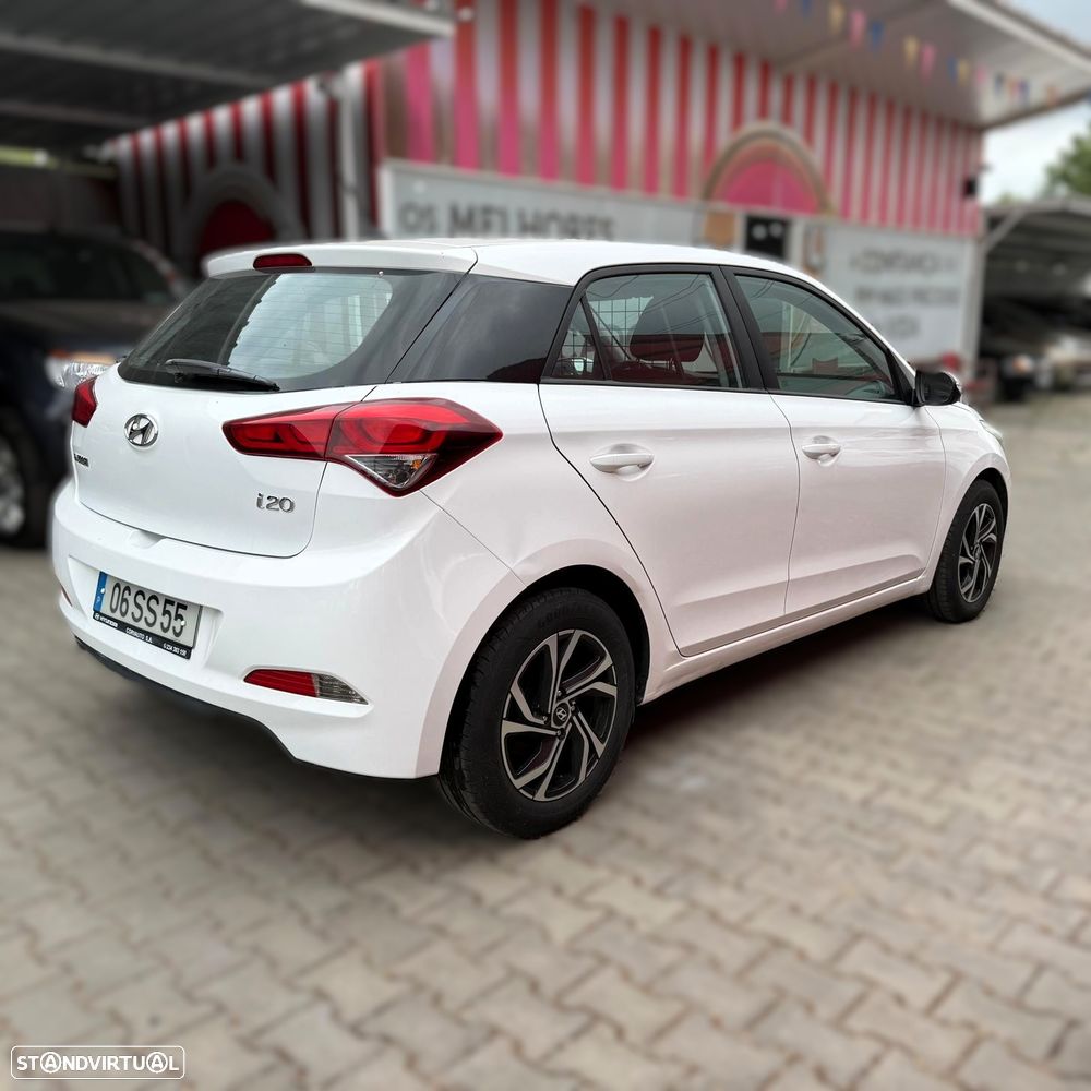 Hyundai i20 1.1 CRDi Comfort - 8