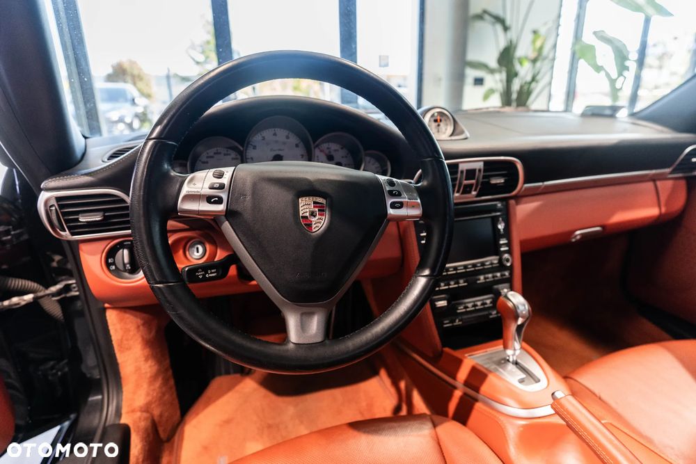 Porsche 911 Turbo Tiptronic S - 18