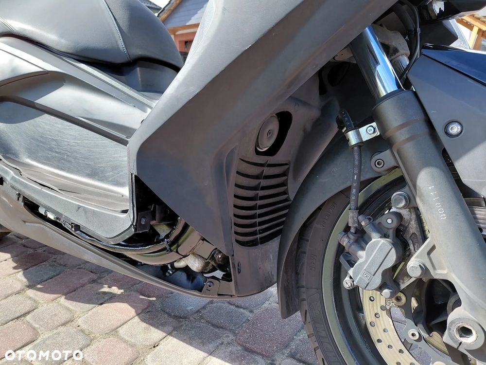 Yamaha X-max - 9