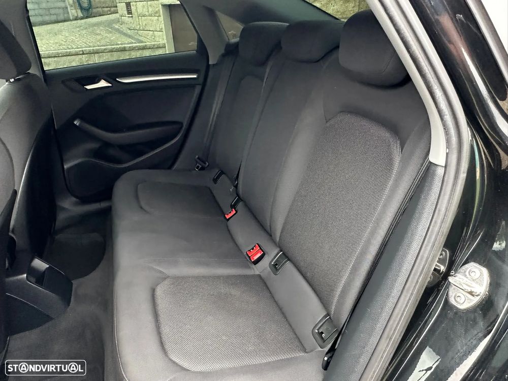 Audi A3 Limousine 30 TDI Sport - 15