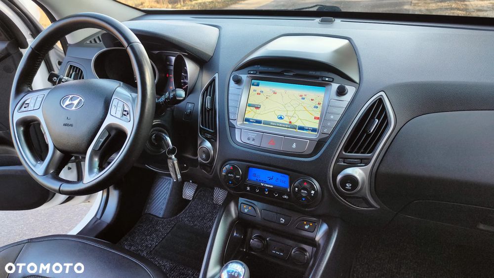 Hyundai ix35 blue 1.6 2WD Finale Gold - 19