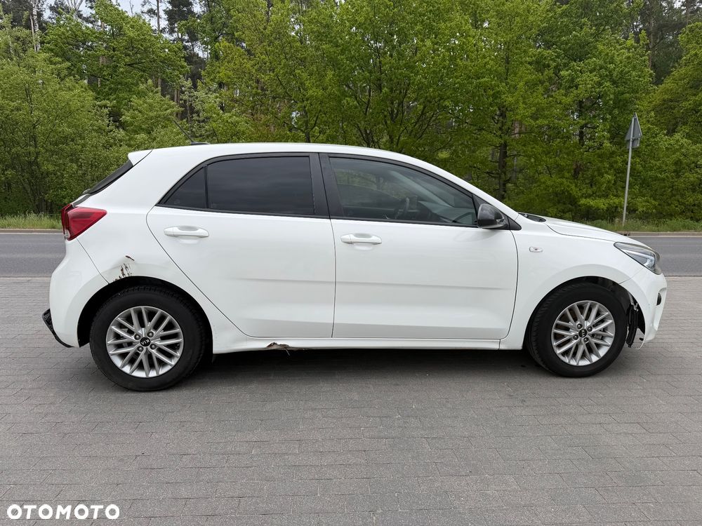 Kia Rio 1.4 crdi L - 10