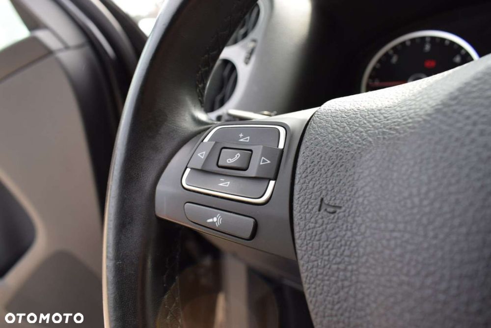 Volkswagen Tiguan - 27