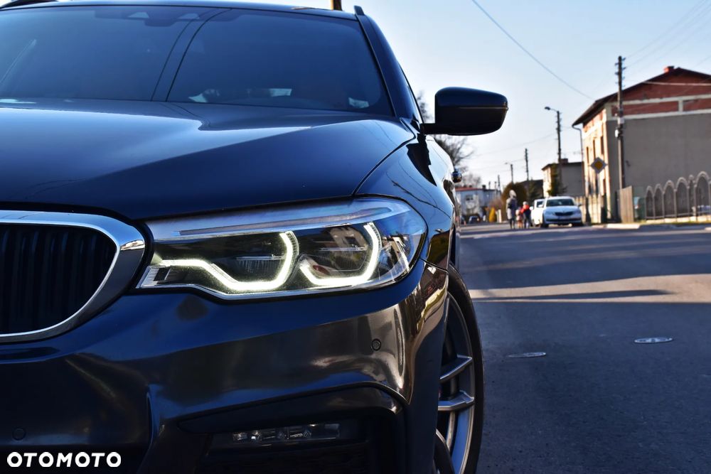 BMW Seria 5 530d xDrive M Sport sport - 31