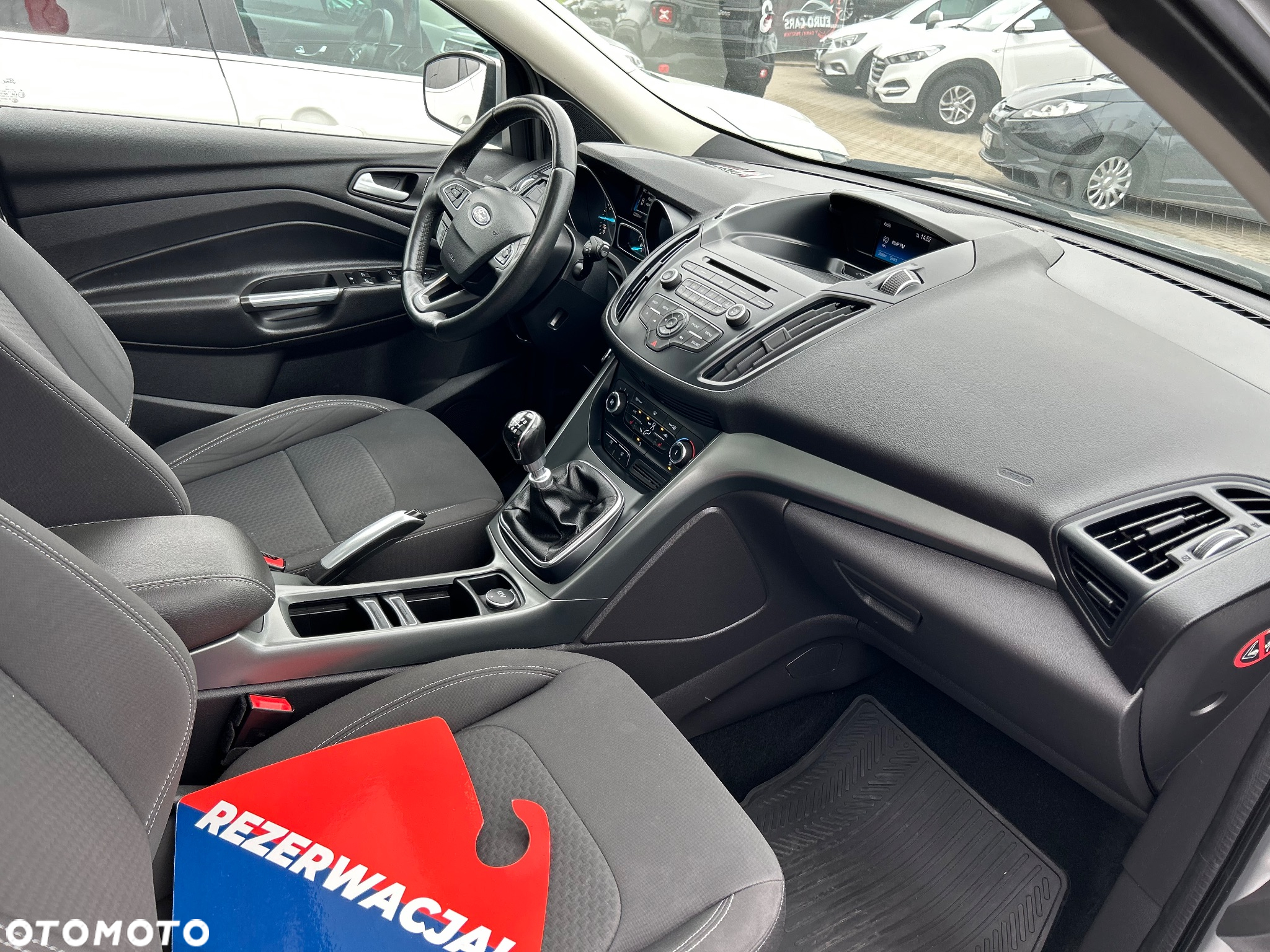 Ford Kuga 1.5 EcoBoost 2x4 Black & Silver - 10