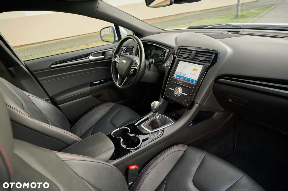Ford Mondeo 2.0 EcoBlue ST-Line - 28