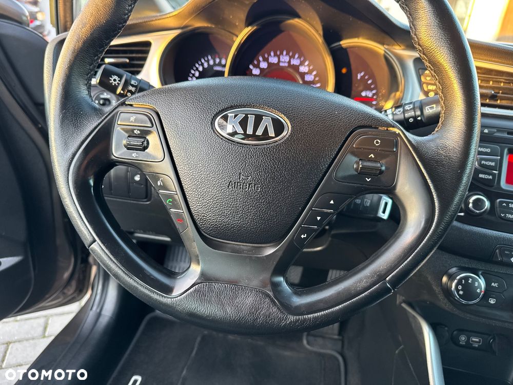 Kia Ceed - 23