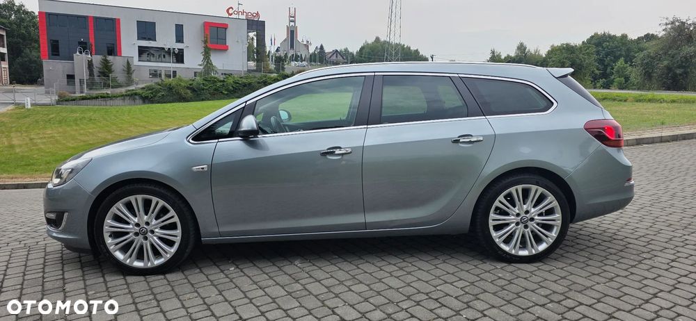 Opel Astra 2012 photo 5