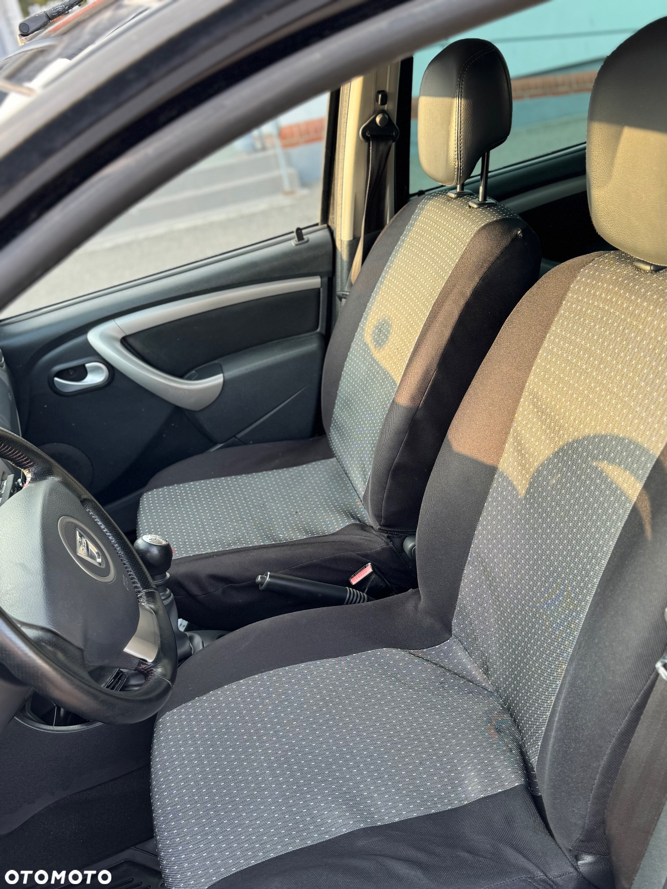 Dacia Duster 1.5 dCi Laureate - 13