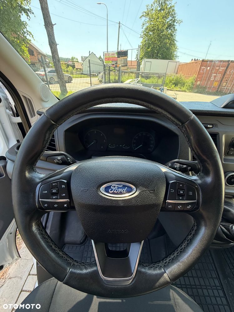 Ford Transit - 13