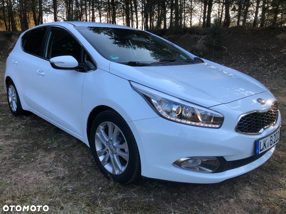 Kia Ceed 1.6 CRDi 128 Dream Team Edition - 7