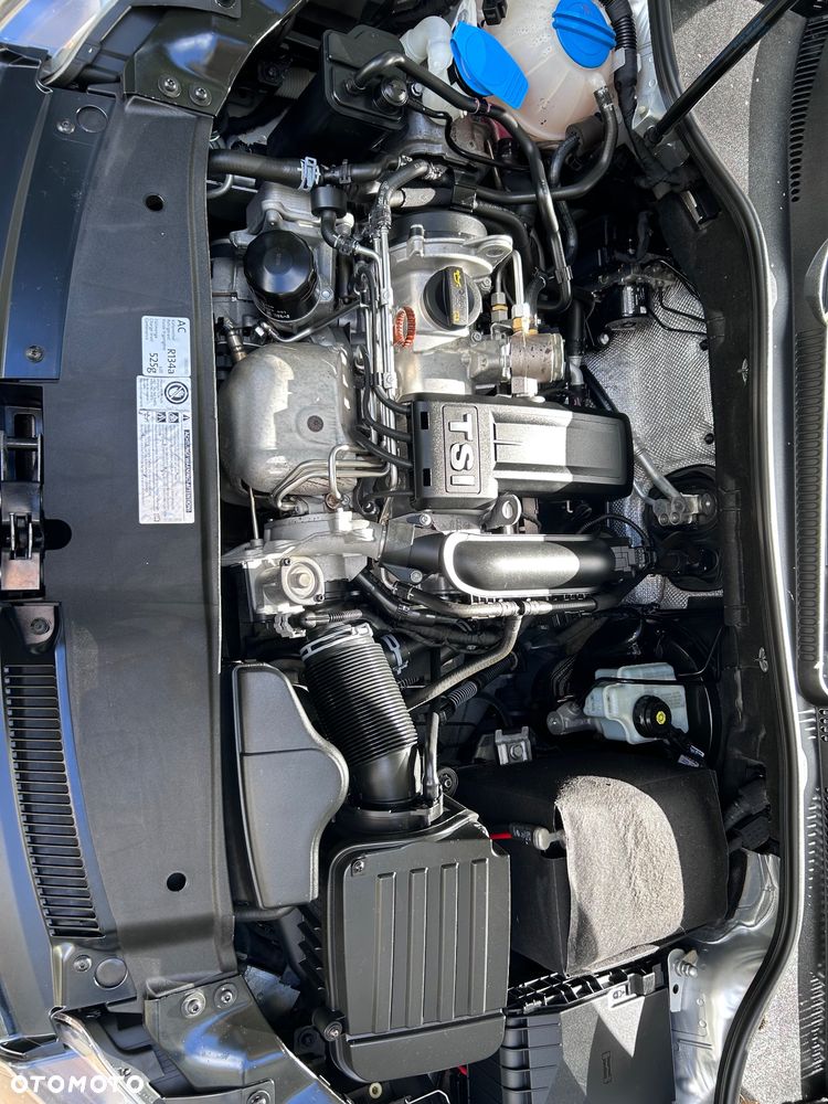 Volkswagen Golf - 16